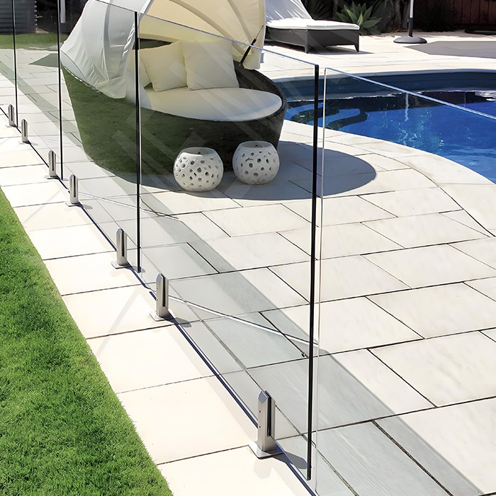 The application of glass spigots in frameless glass pool fences.