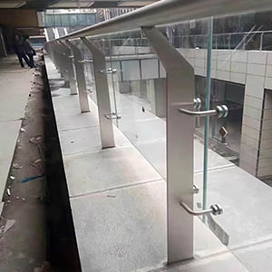 FS08 L-shaped Glass Bracket Stainless Steel Stair Post Fittings Custom Glass Connector